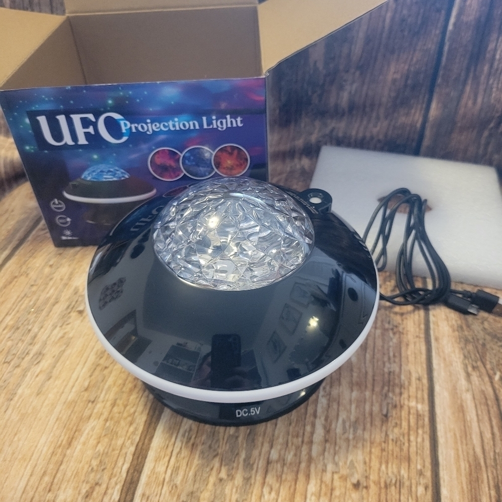 UFO Projector Light - Picture 3 of 4